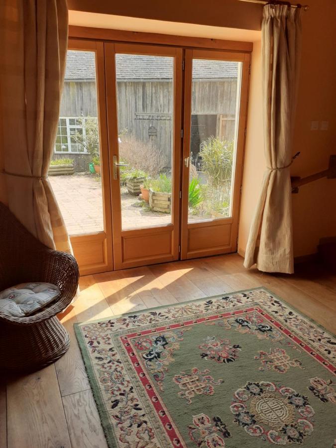 Private Farmhouse For Six In The Countryside Saint-Pierre-sur-Orthe Eksteriør bilde