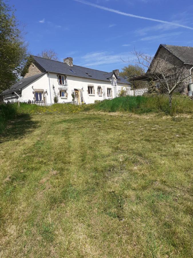 Private Farmhouse For Six In The Countryside Saint-Pierre-sur-Orthe Eksteriør bilde