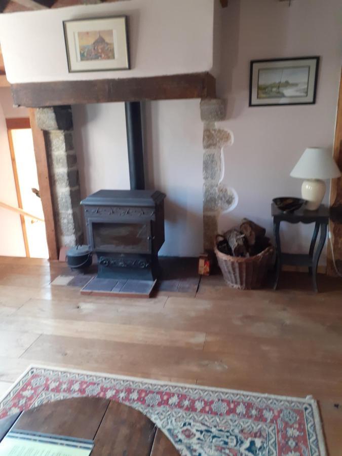 Private Farmhouse For Six In The Countryside Saint-Pierre-sur-Orthe Eksteriør bilde