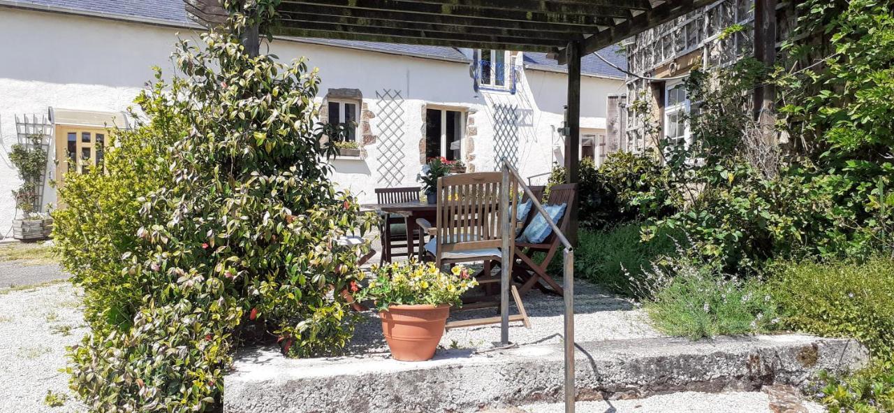 Private Farmhouse For Six In The Countryside Saint-Pierre-sur-Orthe Eksteriør bilde